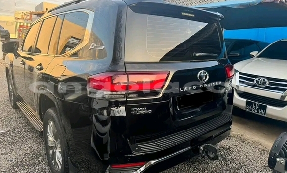 Buy Used Toyota Land Cruiser Black Car in Luanda in Luanda Province Buy Used Toyota Land Cruiser Black Car in Luanda in Luanda Province