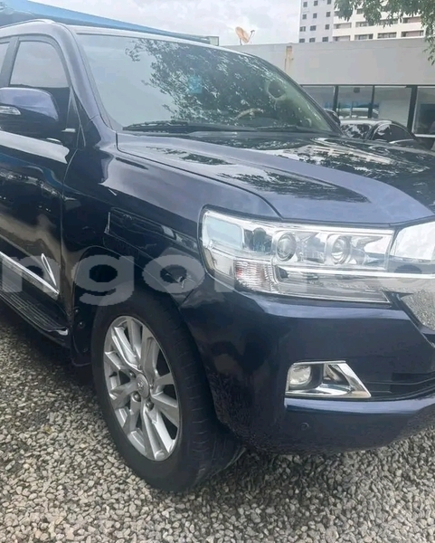 Big with watermark toyota land cruiser luanda province luanda 39133