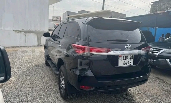 Comprar Usado Toyota Fortuner Preto Carro em Luanda em Luanda Province Comprar Usado Toyota Fortuner Preto Carro em Luanda em Luanda Province
