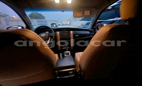 Acheter Occasion Voiture Toyota Fortuner Noir à Luanda, Province de Luanda Acheter Occasion Voiture Toyota Fortuner Noir à Luanda, Province de Luanda