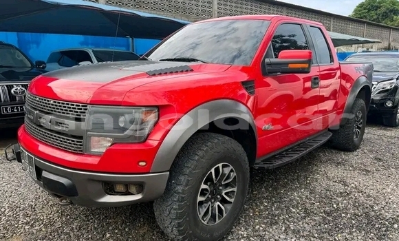 Comprar Usado Ford F–150 Vermelho Carro em Luanda em Luanda Province