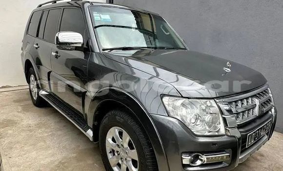 Comprar Usado Mitsubishi Pajero Outro Carro em Luanda em Luanda Province Comprar Usado Mitsubishi Pajero Outro Carro em Luanda em Luanda Province