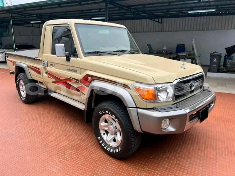 Big with watermark toyota land cruiser luanda province luanda 39208