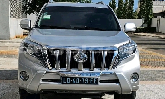 Buy Used Toyota Land Cruiser Prado Beige Car in Luanda in Luanda Province