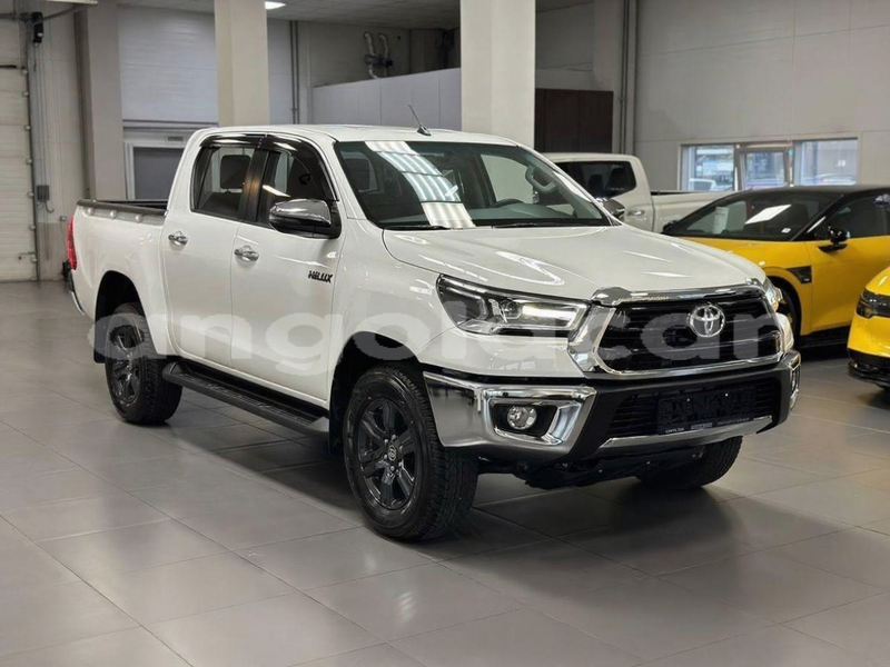 Big with watermark toyota hilux luanda province luanda 39211