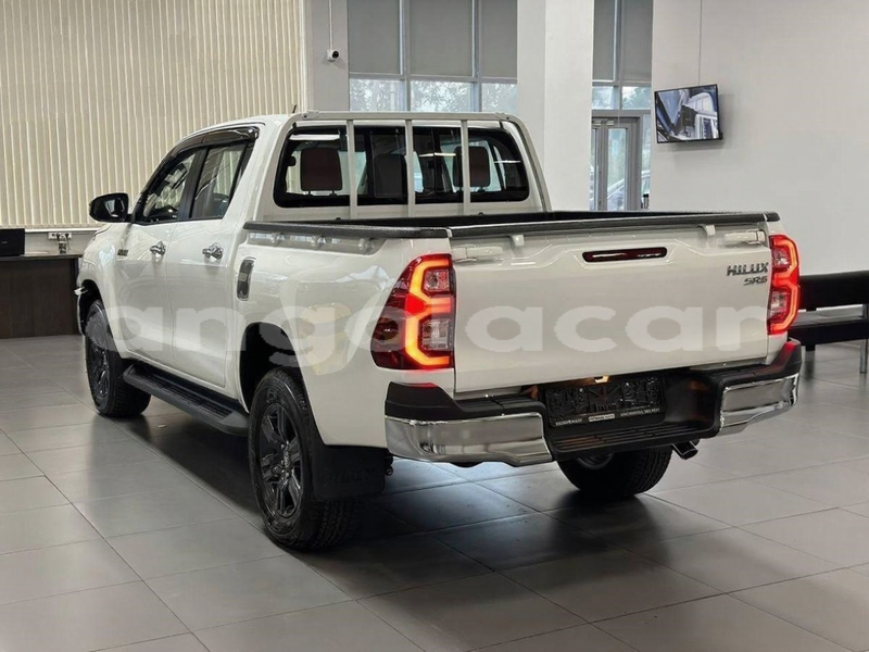 Big with watermark toyota hilux luanda province luanda 39211