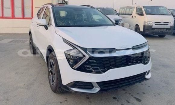 Comprar Usado Kia Sportage Branco Carro em Luanda em Luanda Province