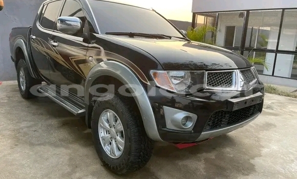 Comprar Usado Mitsubishi L200 Preto Carro em Luanda em Luanda Province Comprar Usado Mitsubishi L200 Preto Carro em Luanda em Luanda Province