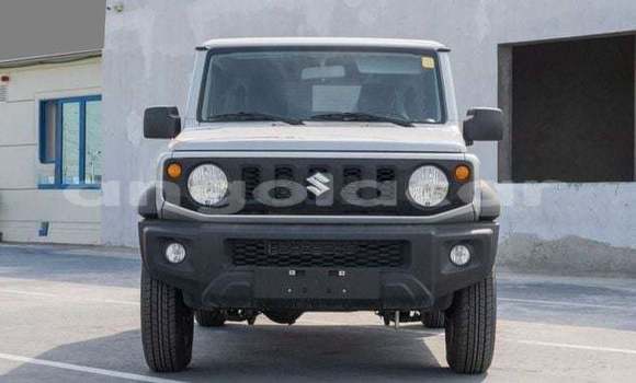 Comprar Usado Suzuki Jimny Prata Carro em Luanda em Luanda Province