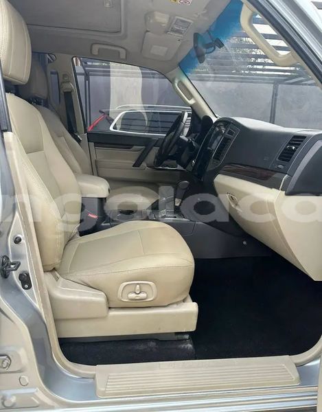 Big with watermark mitsubishi pajero luanda province luanda 39263