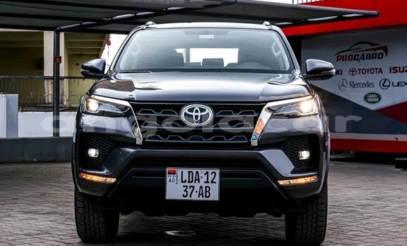 Buy New Toyota Fortuner Silver Car in Luanda in Luanda Province Buy New Toyota Fortuner Silver Car in Luanda in Luanda Province