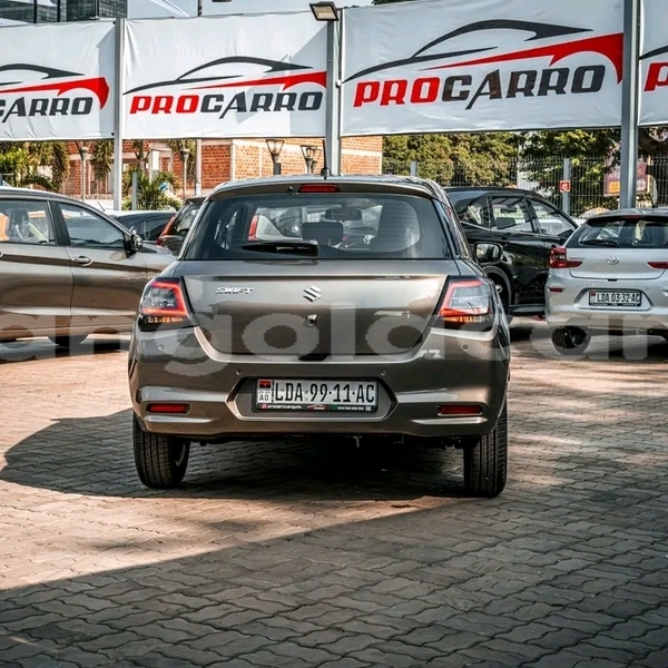 Big with watermark suzuki swift luanda province luanda 39279