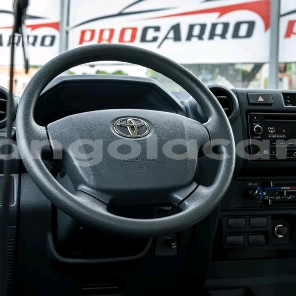 Big with watermark toyota land cruiser luanda province luanda 39283