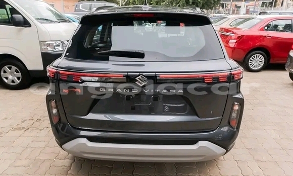 Comprar Novo Suzuki Grand Vitara Bege Carro em Luanda em Luanda Province Comprar Novo Suzuki Grand Vitara Bege Carro em Luanda em Luanda Province