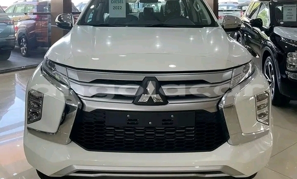 Comprar Novo Mitsubishi Montero Sport Branco Carro em Luanda em Luanda Province Comprar Novo Mitsubishi Montero Sport Branco Carro em Luanda em Luanda Province