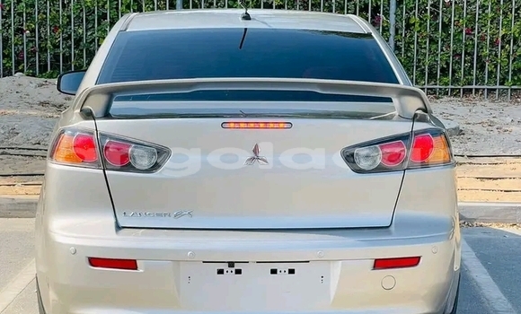 Comprar Novo Mitsubishi Lancer Bege Carro em Luanda em Luanda Province Comprar Novo Mitsubishi Lancer Bege Carro em Luanda em Luanda Province