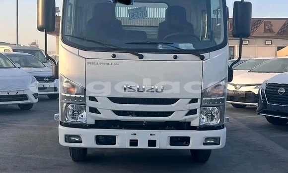 Comprar Novo Isuzu D-max Cab4 Branco Carro em Luanda em Luanda Province Comprar Novo Isuzu D-max Cab4 Branco Carro em Luanda em Luanda Province