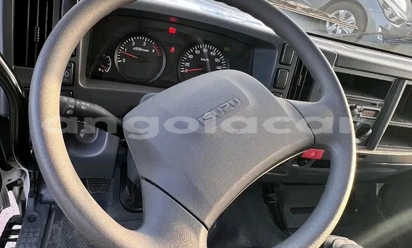 Comprar Novo Isuzu D-max Cab4 Branco Carro em Luanda em Luanda Province Comprar Novo Isuzu D-max Cab4 Branco Carro em Luanda em Luanda Province