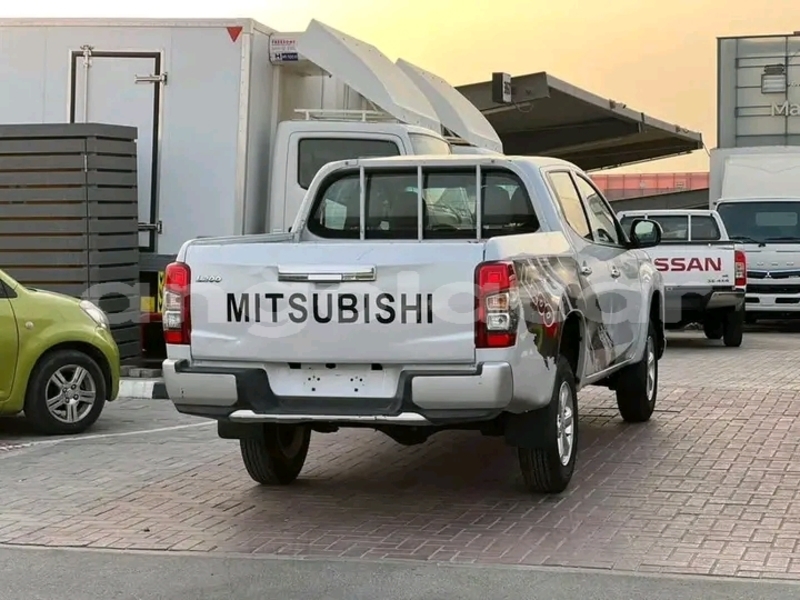 Big with watermark mitsubishi l200 luanda province luanda 39302