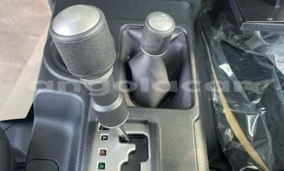 Comprar Usado Toyota FJ Cruiser Outro Carro em Luanda em Luanda Province Comprar Usado Toyota FJ Cruiser Outro Carro em Luanda em Luanda Province