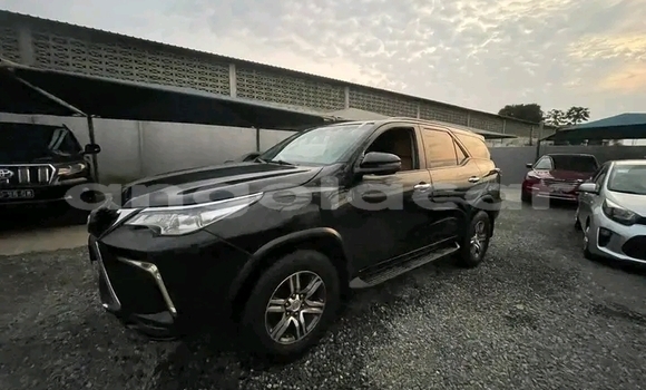 Buy Used Toyota Fortuner Black Car in Luanda in Luanda Province Buy Used Toyota Fortuner Black Car in Luanda in Luanda Province