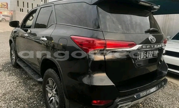 Buy Used Toyota Fortuner Black Car in Luanda in Luanda Province Buy Used Toyota Fortuner Black Car in Luanda in Luanda Province