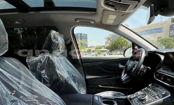 Comprar Novo Hyundai Santa Fe Vermelho Carro em Luanda em Luanda Province Comprar Novo Hyundai Santa Fe Vermelho Carro em Luanda em Luanda Province