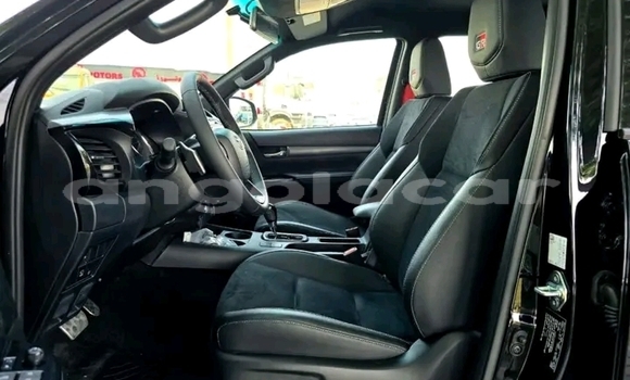 Comprar Novo Toyota Hilux Prata Carro em Luanda em Luanda Province Comprar Novo Toyota Hilux Prata Carro em Luanda em Luanda Province
