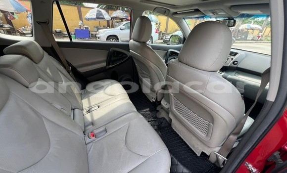 Comprar Usado Toyota RAV4 Vermelho Carro em Luanda em Luanda Province Comprar Usado Toyota RAV4 Vermelho Carro em Luanda em Luanda Province