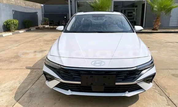 Comprar Novo Hyundai Elantra Branco Carro em Luanda em Luanda Province