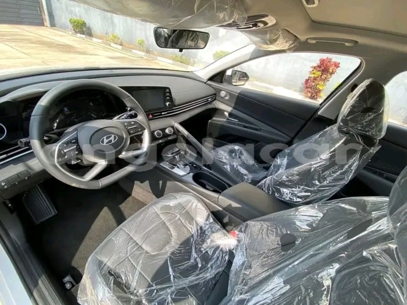 Big with watermark hyundai elantra luanda province luanda 39349