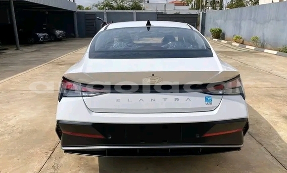 Comprar Novo Hyundai Elantra Branco Carro em Luanda em Luanda Province Comprar Novo Hyundai Elantra Branco Carro em Luanda em Luanda Province