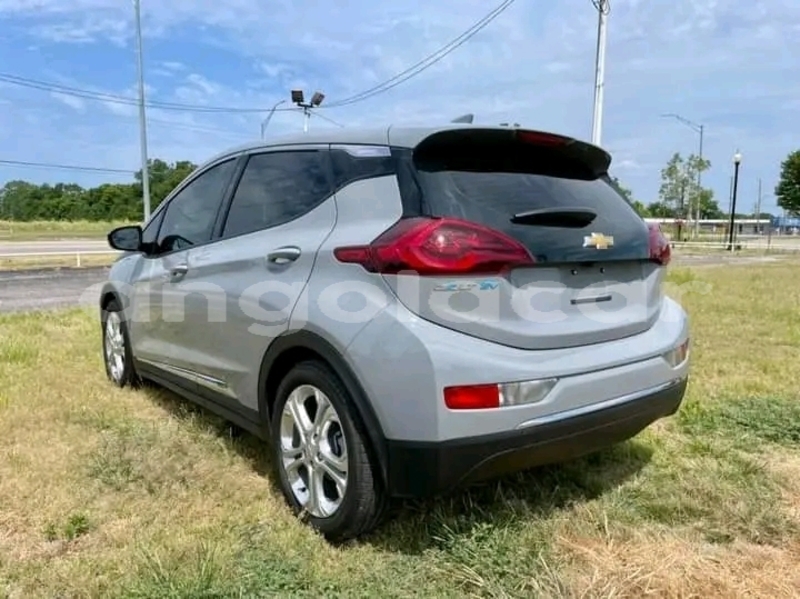 Big with watermark chevrolet tahoe luanda province luanda 39360