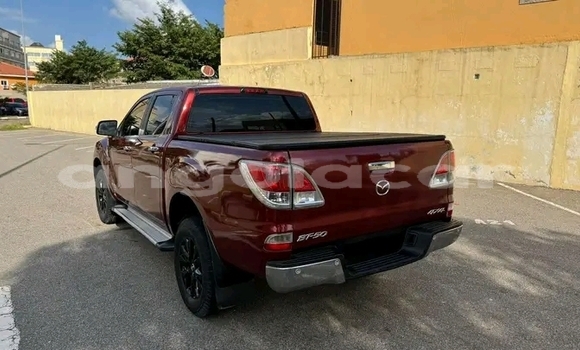 Comprar Usado Mazda BT-50 Marrom Carro em Luanda em Luanda Province Comprar Usado Mazda BT-50 Marrom Carro em Luanda em Luanda Province