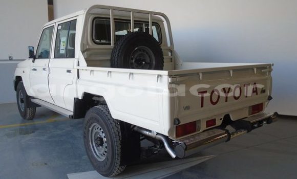 Comprar Usado Toyota Pickup Branco Carro em Luanda em Luanda Province Comprar Usado Toyota Pickup Branco Carro em Luanda em Luanda Province