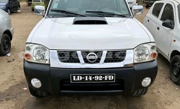 Comprar Usado Nissan Hardbody Branco Carro em Luanda em Luanda Province Comprar Usado Nissan Hardbody Branco Carro em Luanda em Luanda Province