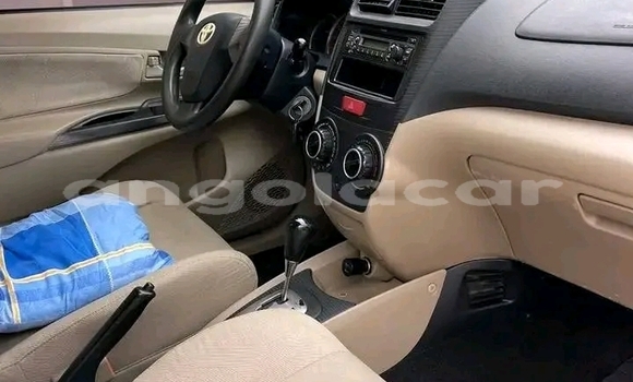 Comprar Usado Toyota Avanza Bege Carro em Luanda em Luanda Province Comprar Usado Toyota Avanza Bege Carro em Luanda em Luanda Province