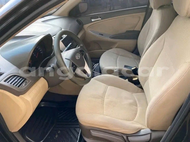 Big with watermark hyundai accent luanda province luanda 39384
