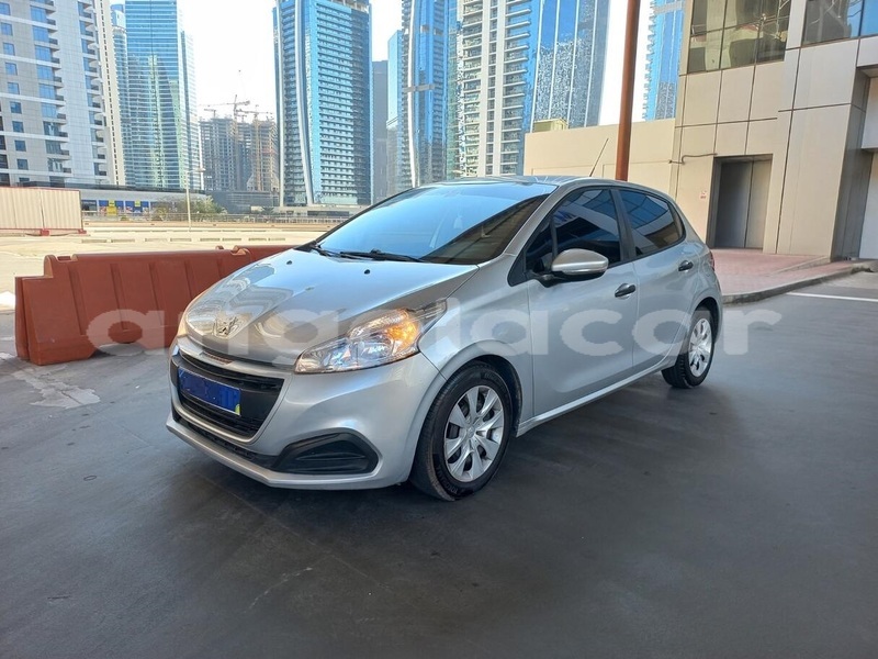 Big with watermark peugeot 208 luanda province luanda 39416