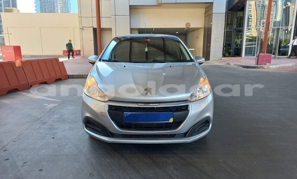 Comprar Usado Peugeot 208 Prata Carro em Luanda em Luanda Province Comprar Usado Peugeot 208 Prata Carro em Luanda em Luanda Province