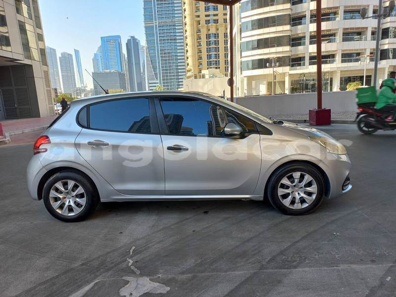 Big with watermark peugeot 208 luanda province luanda 39416