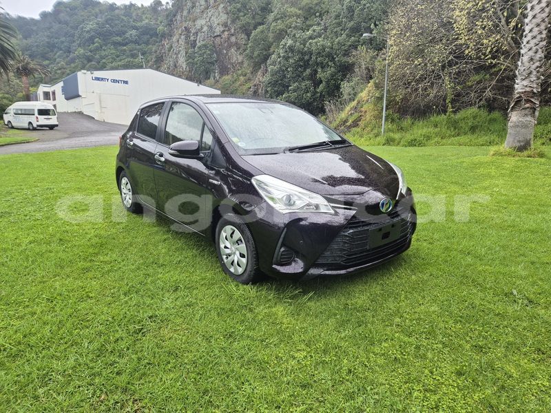 Big with watermark toyota vitz luanda province luanda 39417