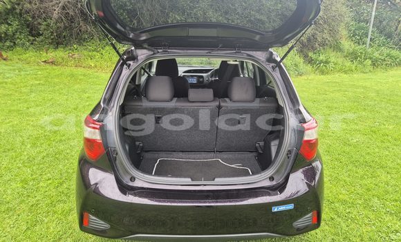 Comprar Usado Toyota Vitz Preto Carro em Luanda em Luanda Province Comprar Usado Toyota Vitz Preto Carro em Luanda em Luanda Province