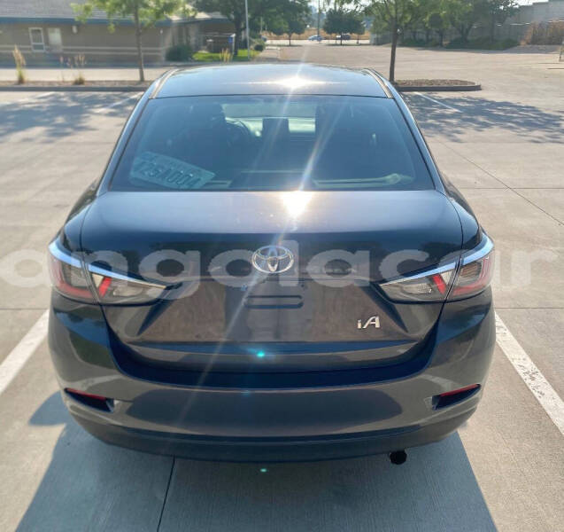 Big with watermark toyota yaris luanda province luanda 39425