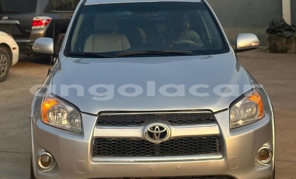 Comprar Usado Toyota RAV4 Outro Carro em Luanda em Luanda Province