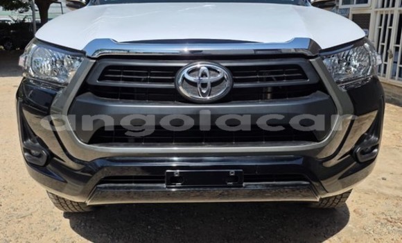 Comprar Usado Toyota Hilux Outro Carro em Lobito em Benguela