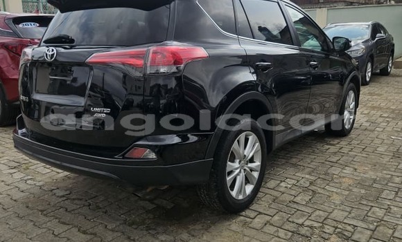 Comprar Usado Toyota RAV4 Outro Carro em Lobito em Benguela Comprar Usado Toyota RAV4 Outro Carro em Lobito em Benguela