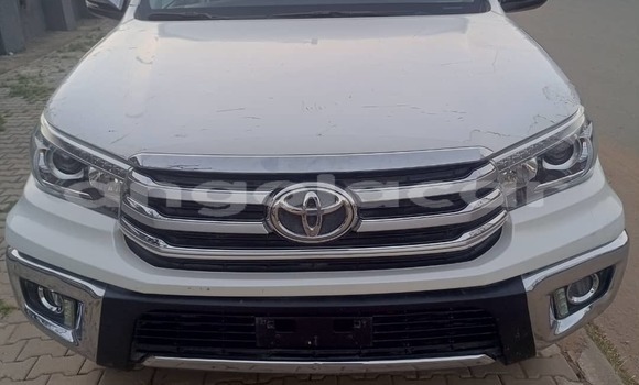 Comprar Usado Toyota Hilux Branco Carro em Lobito em Benguela Comprar Usado Toyota Hilux Branco Carro em Lobito em Benguela