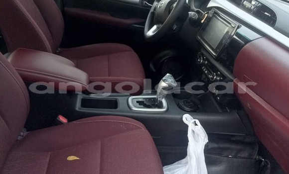 Buy Used Toyota Hilux White Car in Lobito in Benguela Buy Used Toyota Hilux White Car in Lobito in Benguela