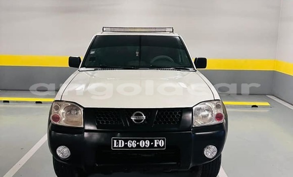 Comprar Usado Nissan Hardbody Branco Carro em Camabatela em Uige Comprar Usado Nissan Hardbody Branco Carro em Camabatela em Uige